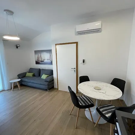 Topic - Apartment