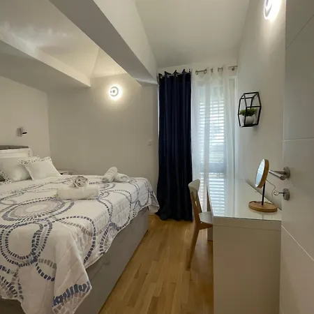 Apartment Topic - Promajna