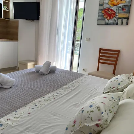 Topic - Apartment *