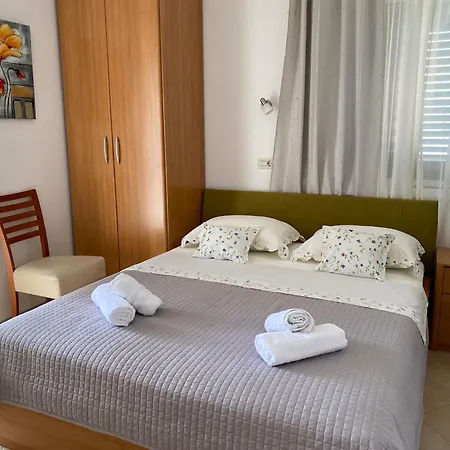 Apartment Topic - *