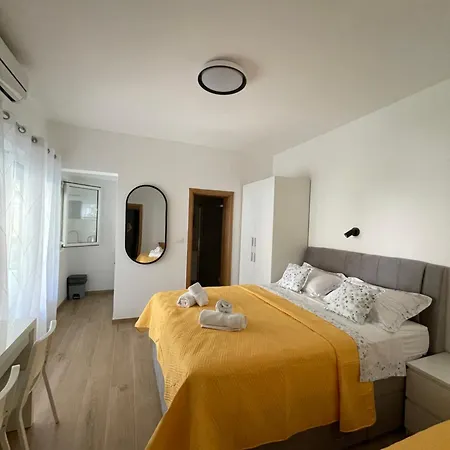 Apartment Topic - Promajna